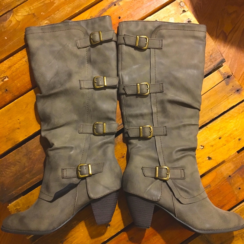 Jellypop Gray Heel Zip Boots Size 9